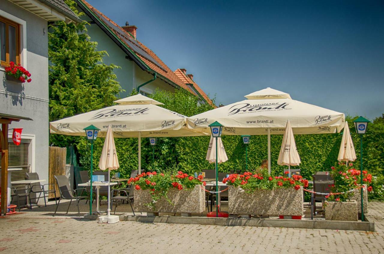 Gaestehaus Cafe Andrea Koflach Bagian luar foto